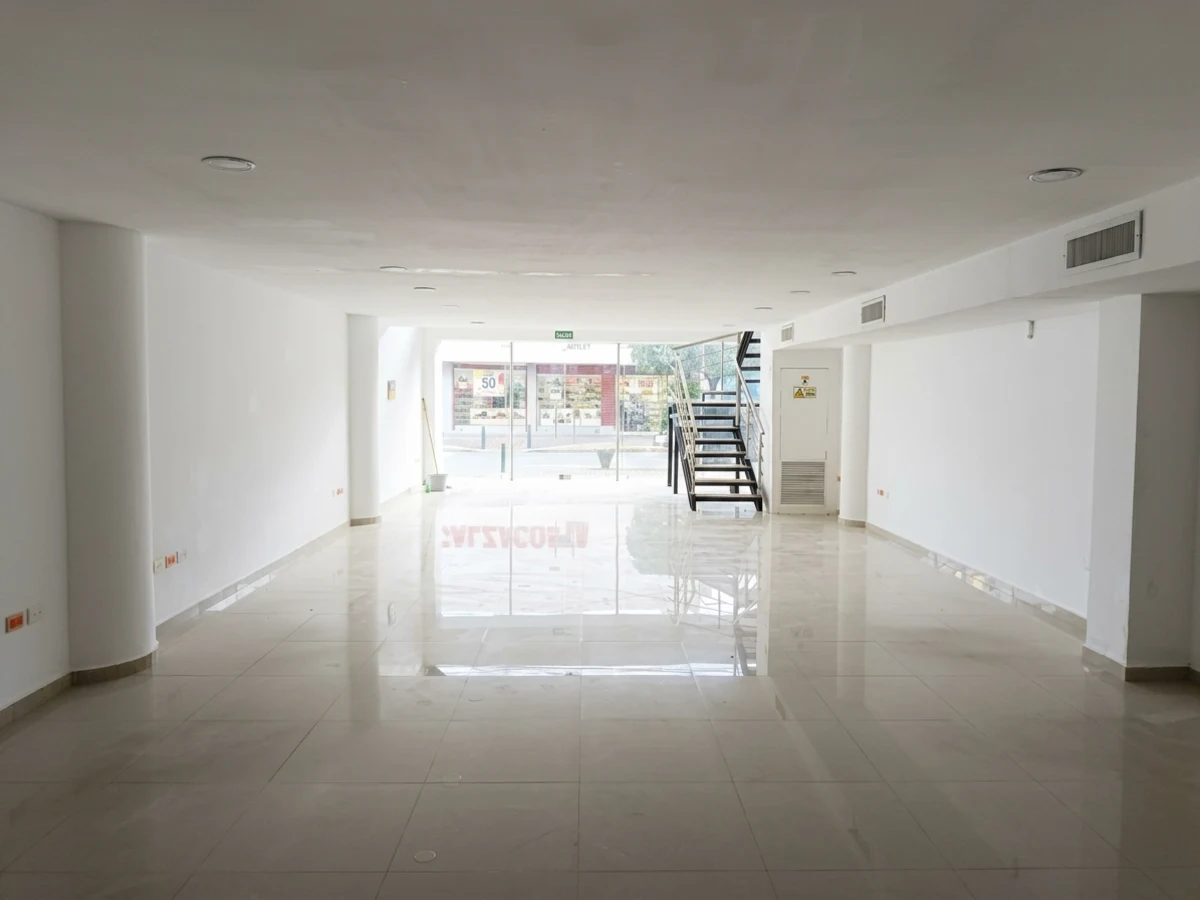 LOCAL #2 EDIF. IMPERIAL imagen 8