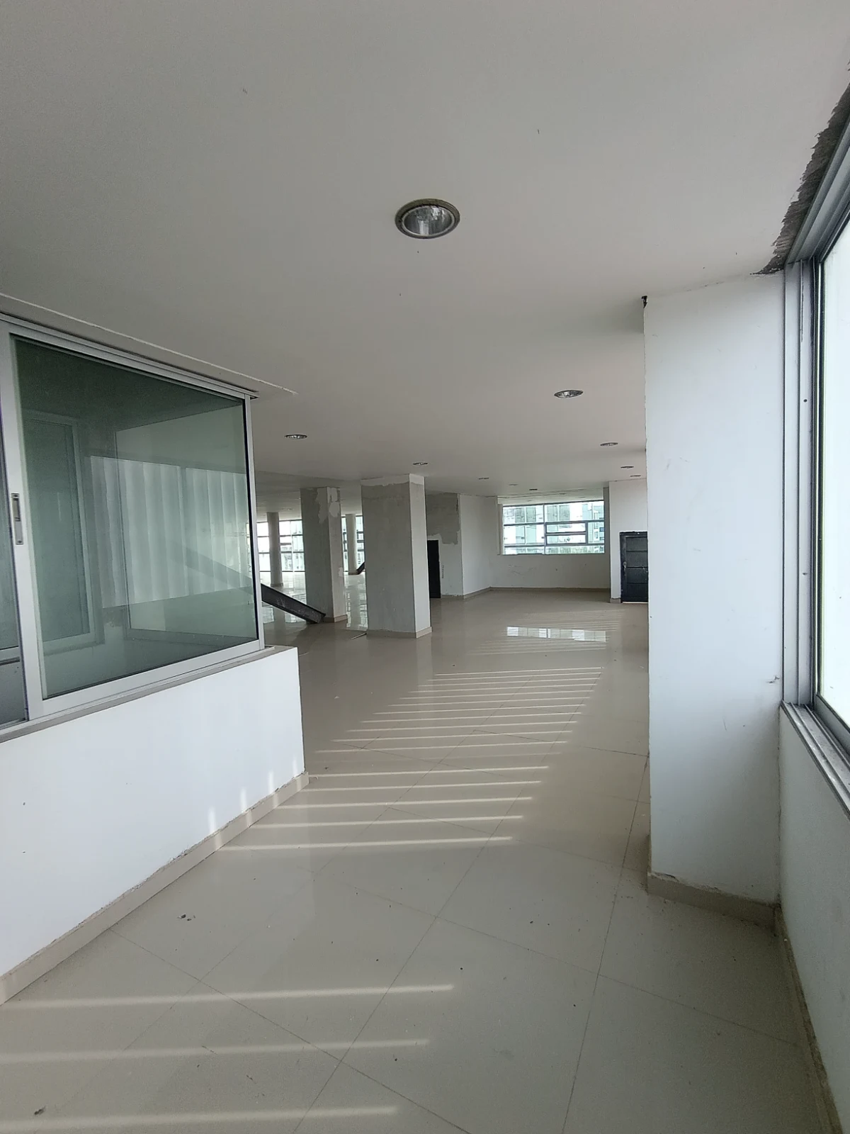 OFICINA PISO #4 EDIF. IMPERIAL imagen 9