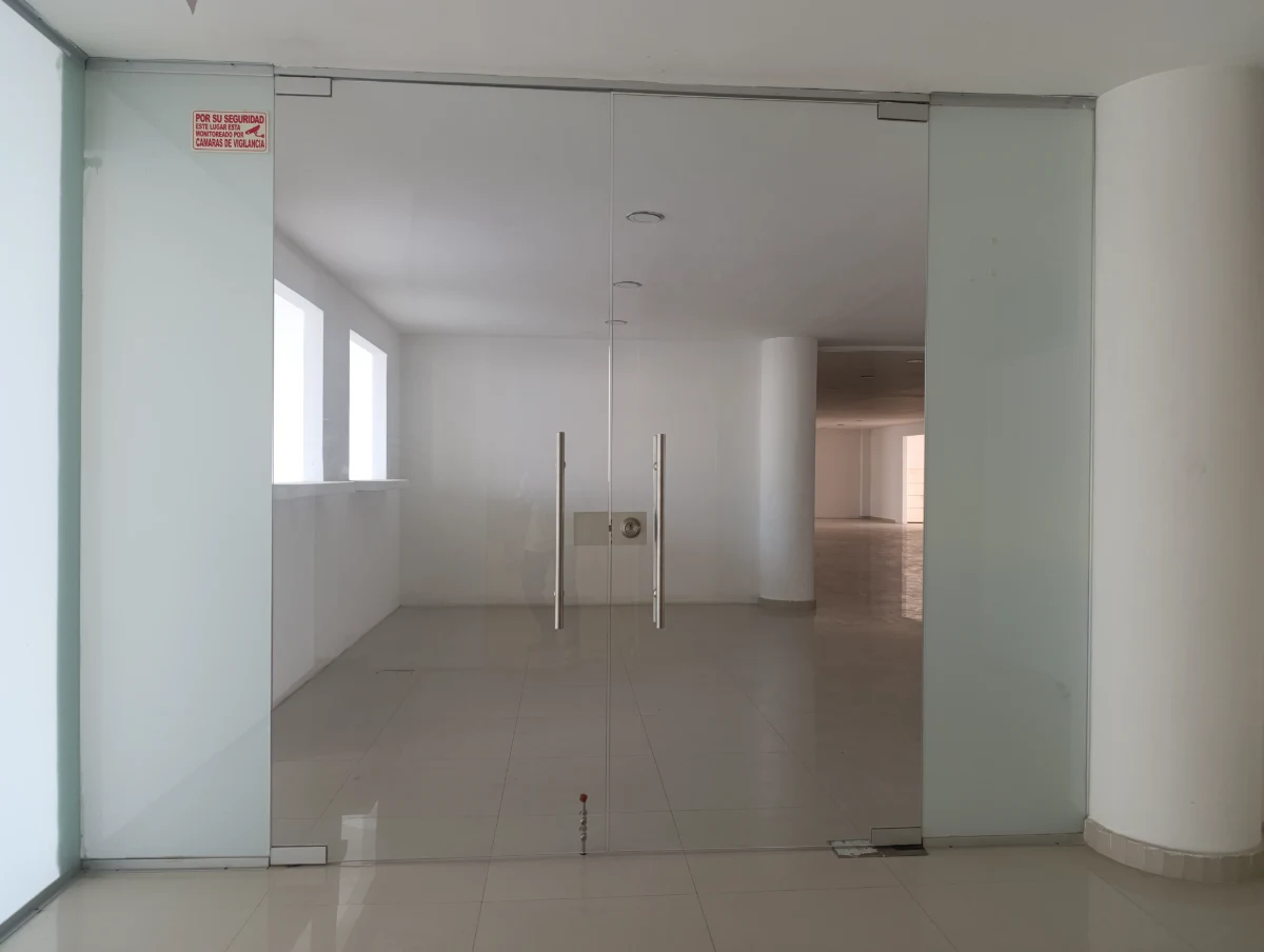 OFICINA PISO #2 EDIF. IMPERIAL, imagen 2 de 5